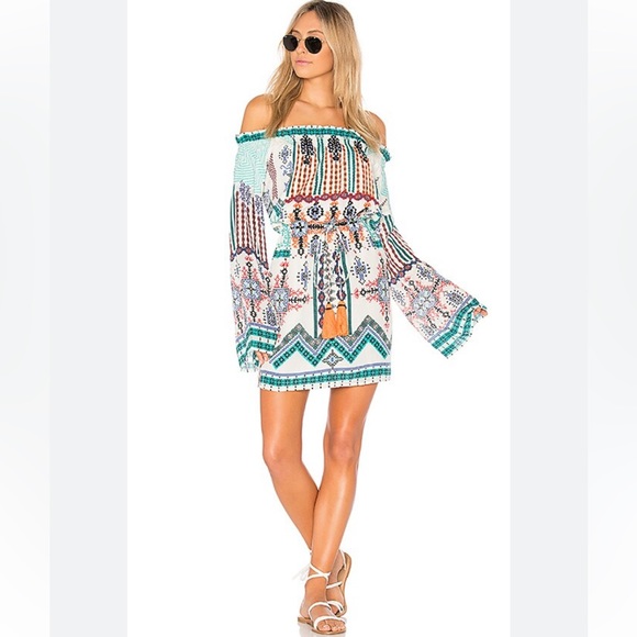 HEMANT & NANDITA Dresses & Skirts - HEMANT AND NANDITA Off the Shoulder Dress in White Size M
